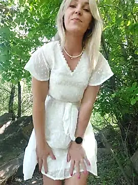 Yourblonde_69 – webcam-show
