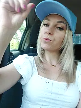 Show de Yourblonde_69 na webcam