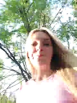 Yourblonde_69's Webcam Show