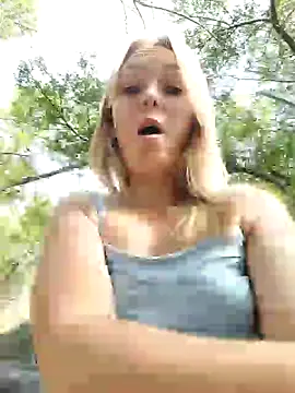 Yourblonde_69's Webcam Show