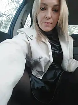 Yourblonde_69 Live XXX-chat
