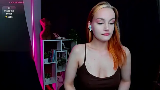 Ida_FaneStain Chat XXX live
