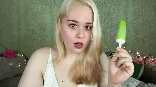 IvyLebelly Chat XXX live