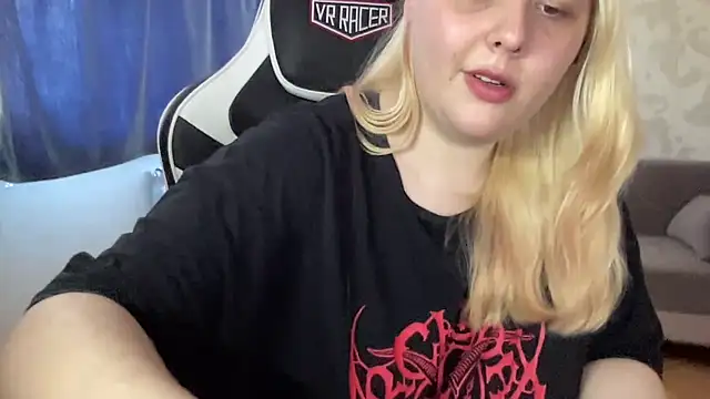 IvyLebelly's Live XXX Chat