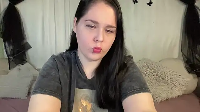 Chat XXX ao vivo de IvyLebelly