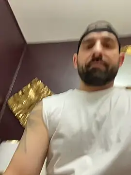 -alpha_ Webcam show