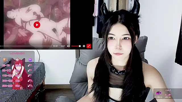 צ'אט XXX בשידור חי של Aug_12puppy