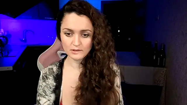 Chat +18 de Cerann1 ao vivo