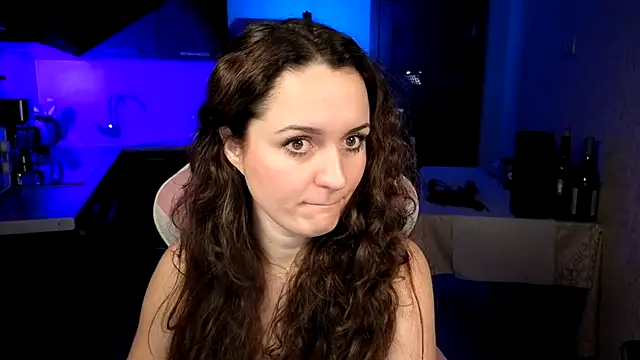 XXX chat uživo modela Cerann1