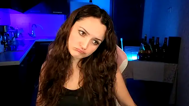 Cerann1 XXX чат на живо