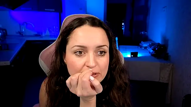 Cerann1's Live XXX Chat