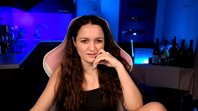 Cerann1 Adlı Modelin Canlı XXX Sohbeti