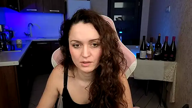 Cerann1 élő XXX-chatje