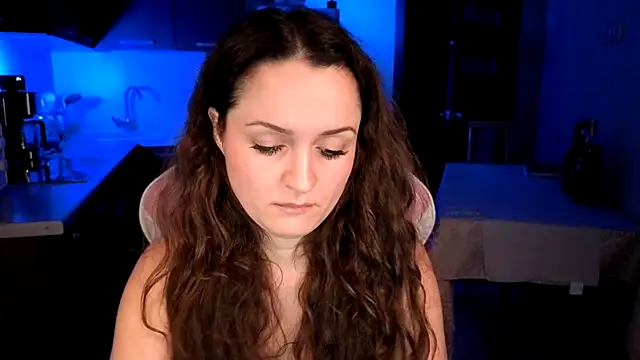 Cerann1 XXX чат на живо