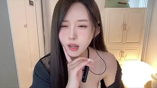 yiyi5588 Pertunjukan Webcam