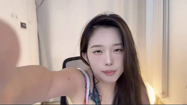 yiyi5588 网络视讯表演
