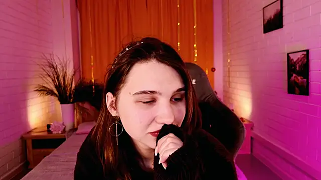 TessaMill's Webcam Show