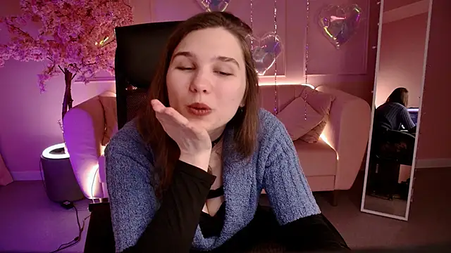 Phòng Chat Trực Tiếp TessaMill