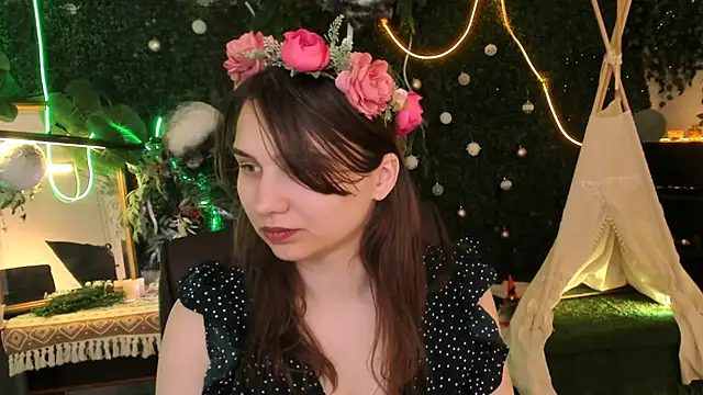 TessaMill Adlı Modelin Canlı XXX Sohbeti