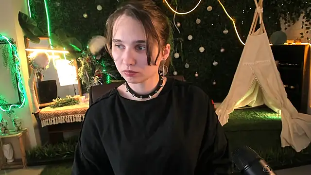 TessaMill XXX чат на живо