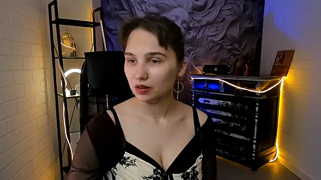 TessaMill – Live XXX-chat