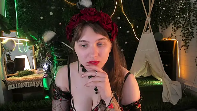 TessaMill Adlı Modelin Canlı XXX Sohbeti