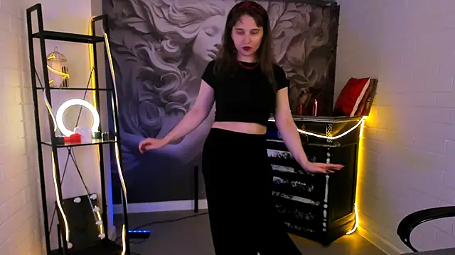 TessaMill Chat XXX live