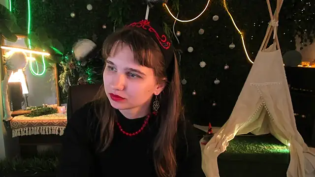 TessaMill Adlı Modelin Canlı XXX Sohbeti
