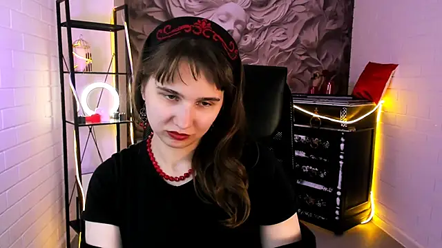 TessaMill Adlı Modelin Canlı XXX Sohbeti