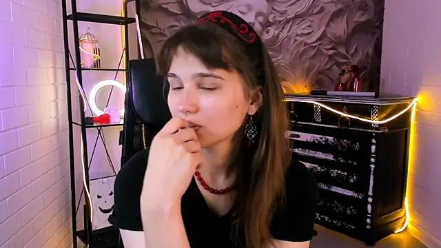 TessaMill's Live XXX Chat