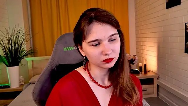 TessaMill 现场XXX聊天