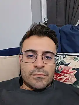 HugeTurkishCock Show Webcam