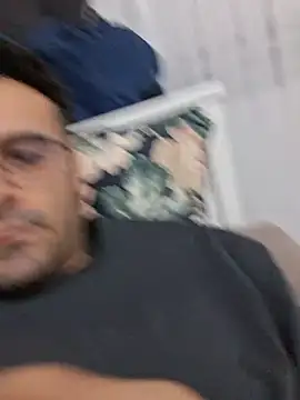 HugeTurkishCock 网络视讯表演
