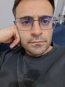 HugeTurkishCock Show in webcam