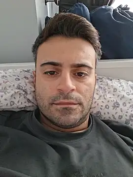 Show modela HugeTurkishCock na web-kameri