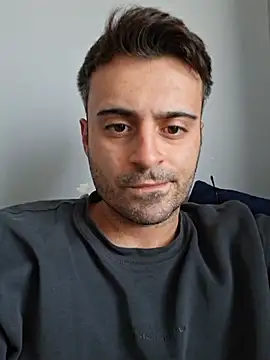 โชว์เว็บแคมของ HugeTurkishCock