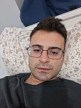 HugeTurkishCock 在線直播表演