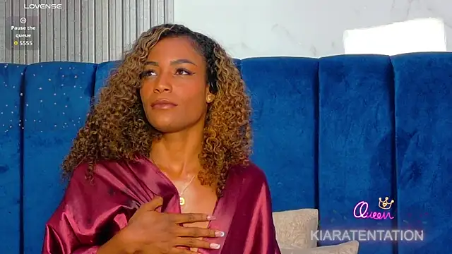 Show modela kiaratentation na web-kameri