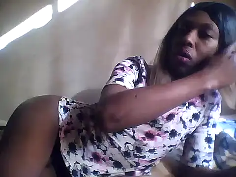 Blackhornybitc Webcam Show