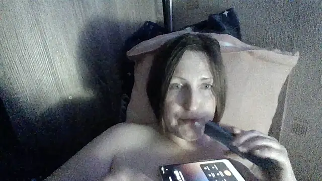 AllaSowinskaya élő XXX-chatje