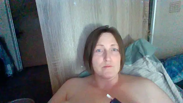 Chat +18 de AllaSowinskaya ao vivo