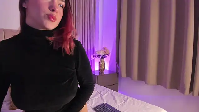 Victoria_Beaumont Adlı Modelin Canlı XXX Sohbeti