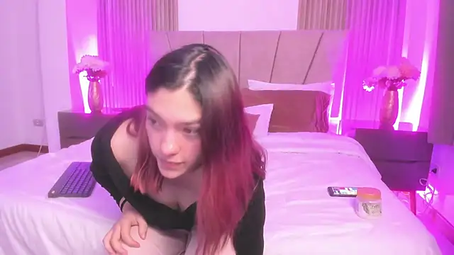 Victoria_Beaumont Adlı Modelin Canlı XXX Sohbeti