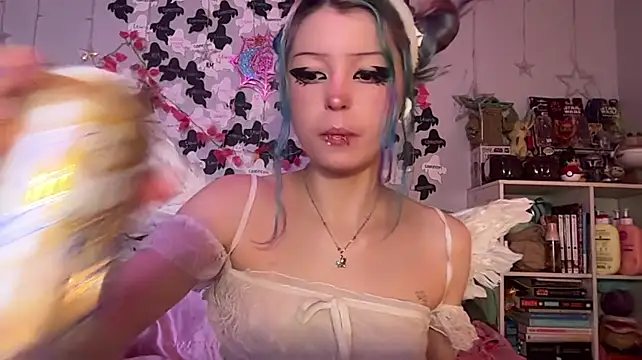 Pokazy przed kamerką – bunnyislewd