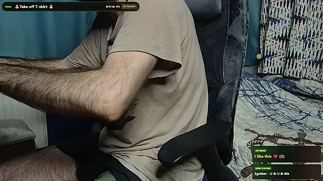 הופעת וובקאם של hairybearcb