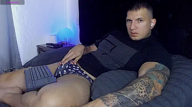 Show modela Shane_Clay na web-kameri
