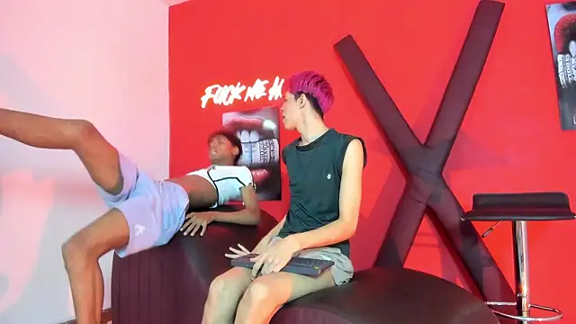 TWINKS_FRIENDS Webcam show