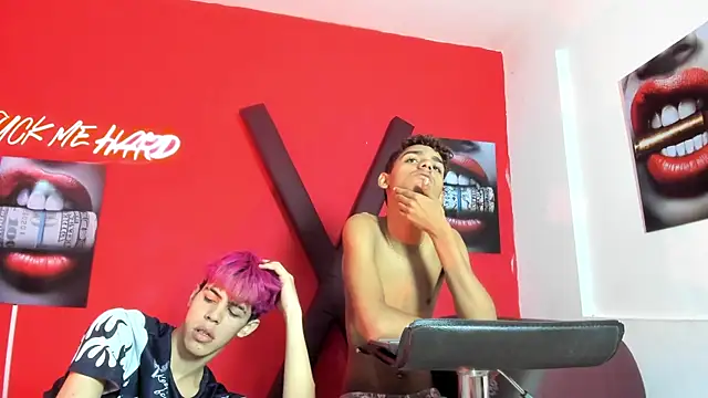 TWINKS_FRIENDS Pertunjukan Webcam