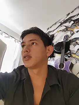 Hiroshi_Shen Pertunjukan Webcam