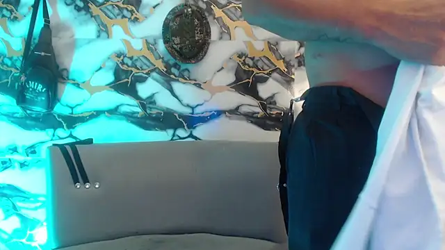 Hiroshi_Shen Pertunjukan Webcam
